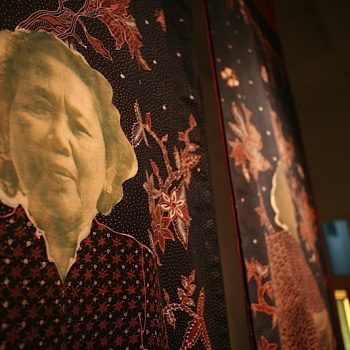 22- Malam Di Jari Kita